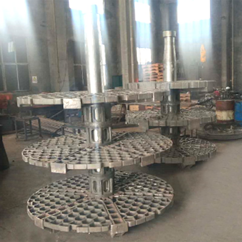 Stohovatelný koš pro tepelné ošetření pro pec typu